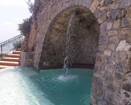 Villa Sleeps 8 Pool Air Con Wifi