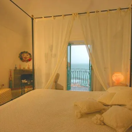 Villa Sleeps 8 Pool Air Con Wifi